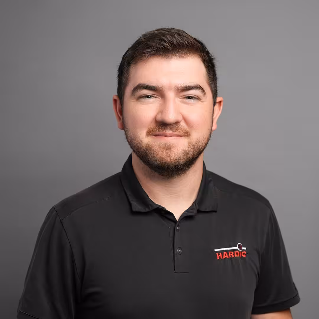 head shot of Sam Hardig